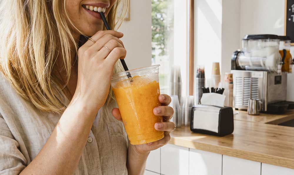 slushy pomarańczowa z maszyny do granity