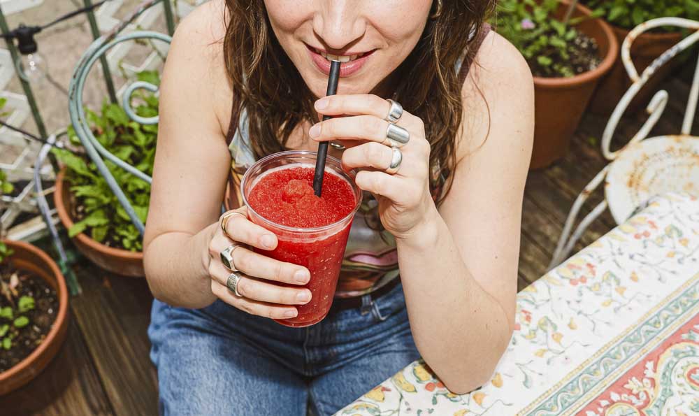 truskawkowa granita marki LYKKE granita truskawkowa z maszyny do granity